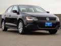 Black - Jetta SE Sedan Photo No. 1