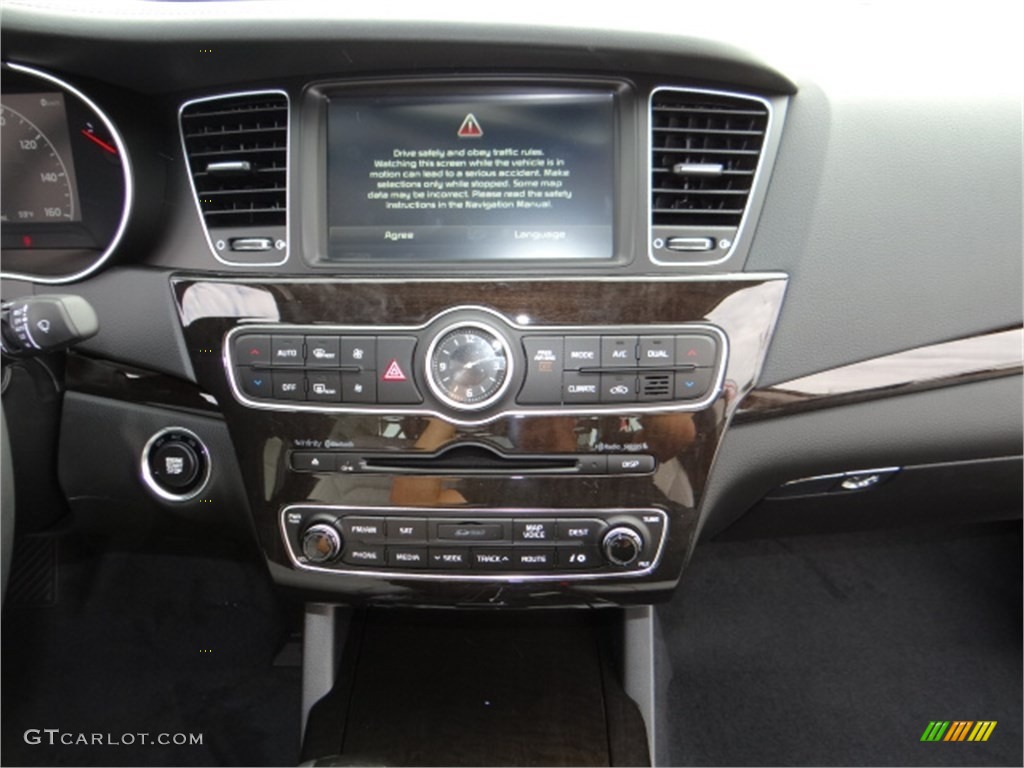2014 Kia Cadenza Limited Controls Photo #91682633