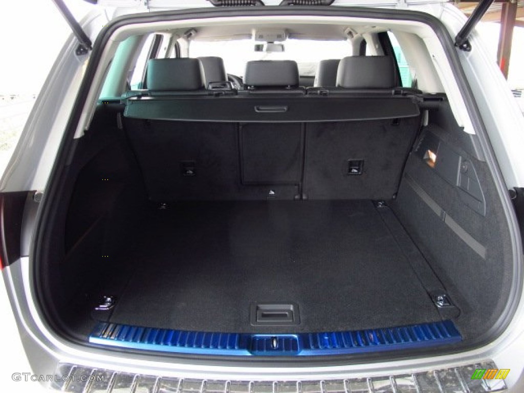 2014 Volkswagen Touareg V6 Sport 4Motion Trunk Photo #91682810