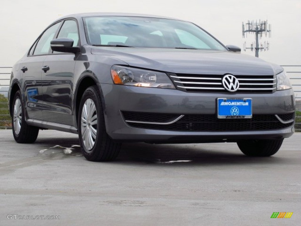 2014 Passat 1.8T S - Platinum Gray Metallic / Titan Black photo #1