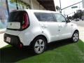 2014 Clear White Kia Soul 1.6  photo #3