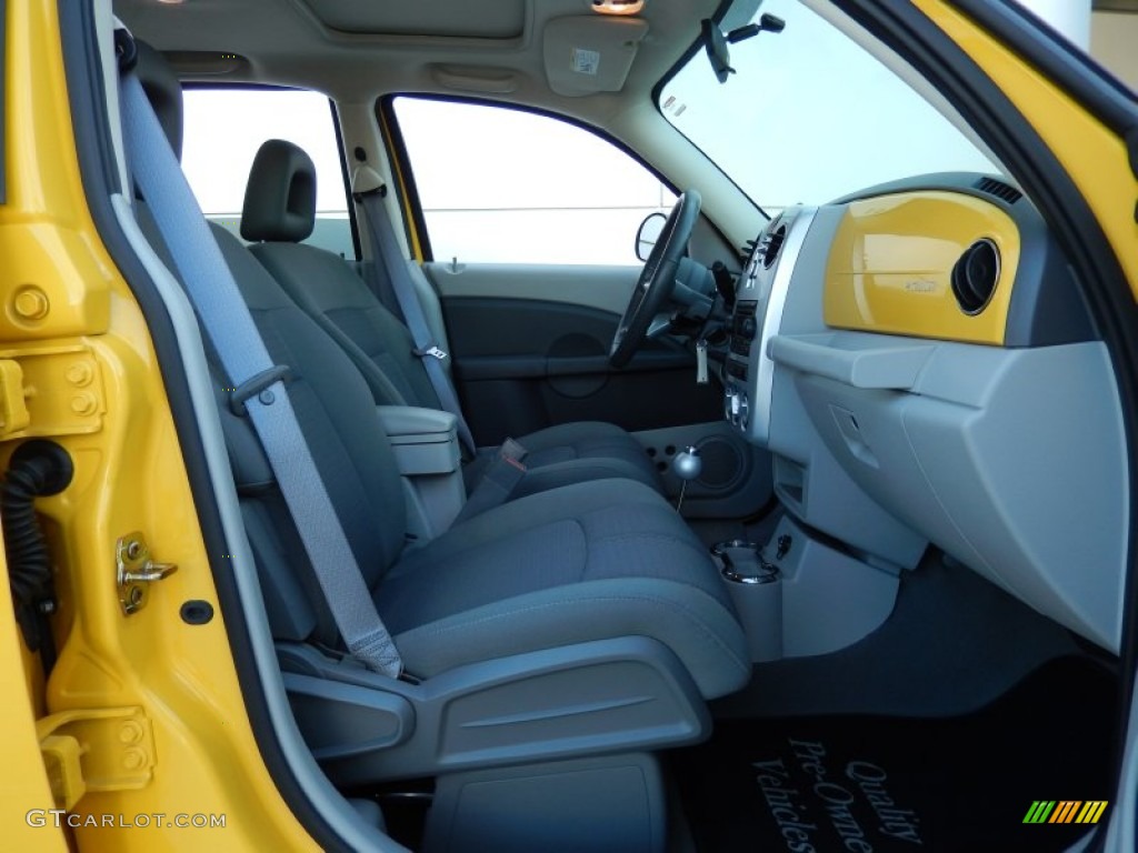 2006 Chrysler PT Cruiser Street Cruiser Route 66 Edition Front Seat Photo #91689661