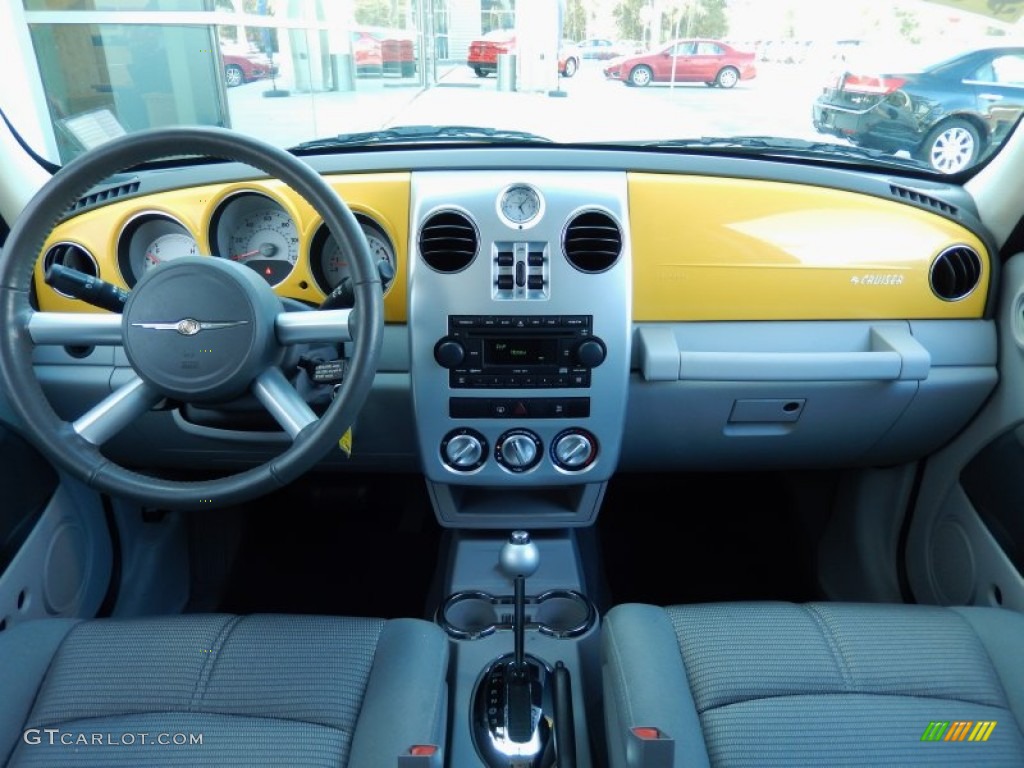 2006 Chrysler PT Cruiser Street Cruiser Route 66 Edition Pastel Slate Gray Dashboard Photo #91689719