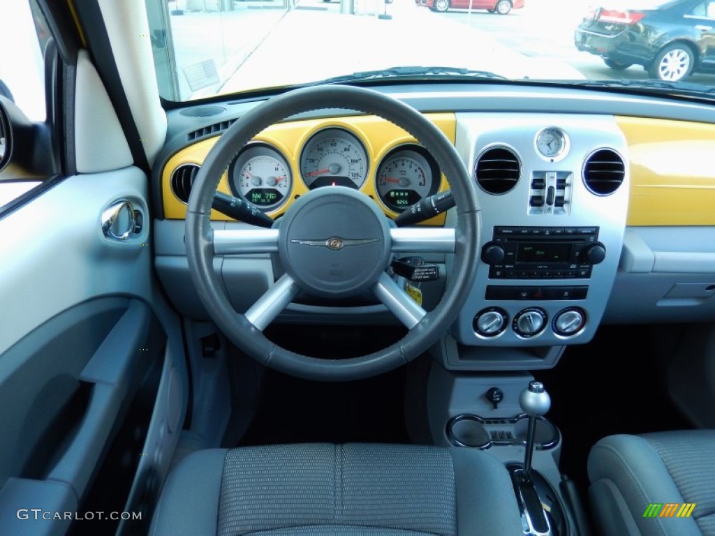 2006 Chrysler PT Cruiser Street Cruiser Route 66 Edition Dashboard Photos
