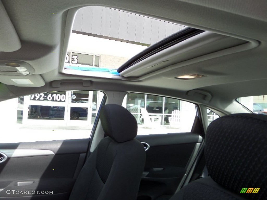 2013 Sentra SV - Metallic Blue / Marble Gray photo #11