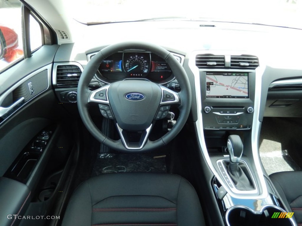 2014 Ford Fusion SE Charcoal Black Dashboard Photo #91692488