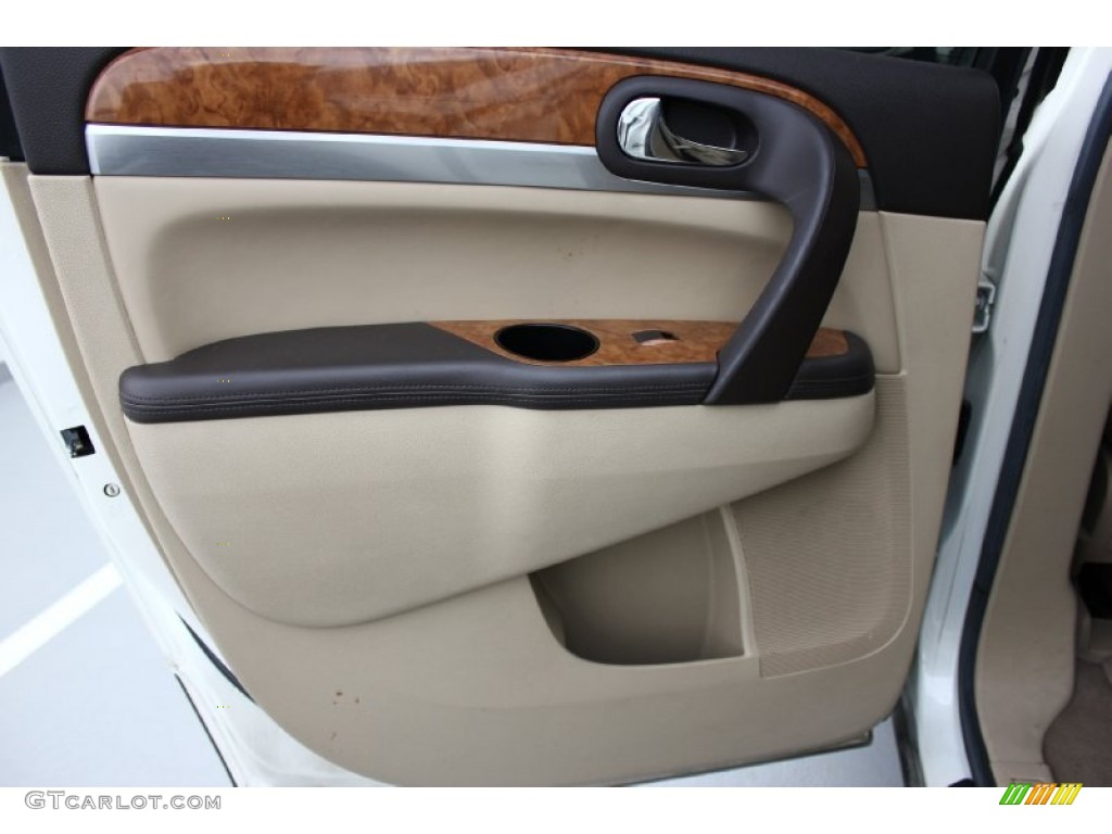 2010 Buick Enclave CXL Cashmere/Cocoa Door Panel Photo #91694258
