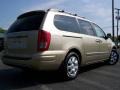 2008 Sonora Gold Hyundai Entourage GLS  photo #4