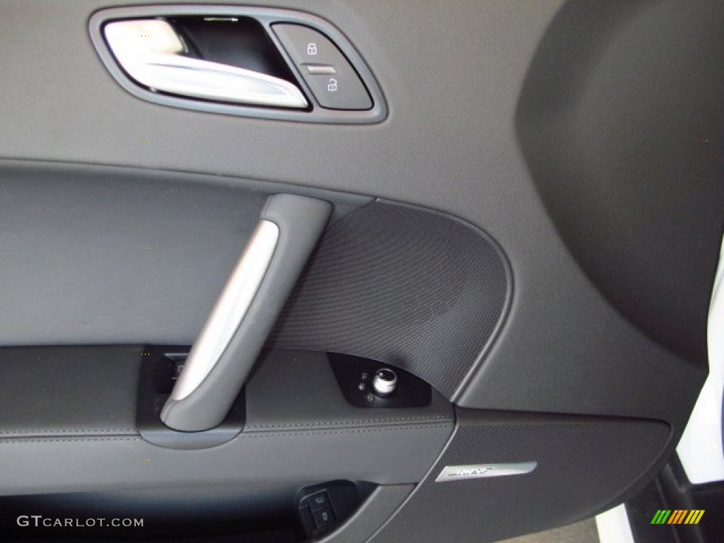 2015 Audi TT 2.0T quattro Coupe Door Panel Photos