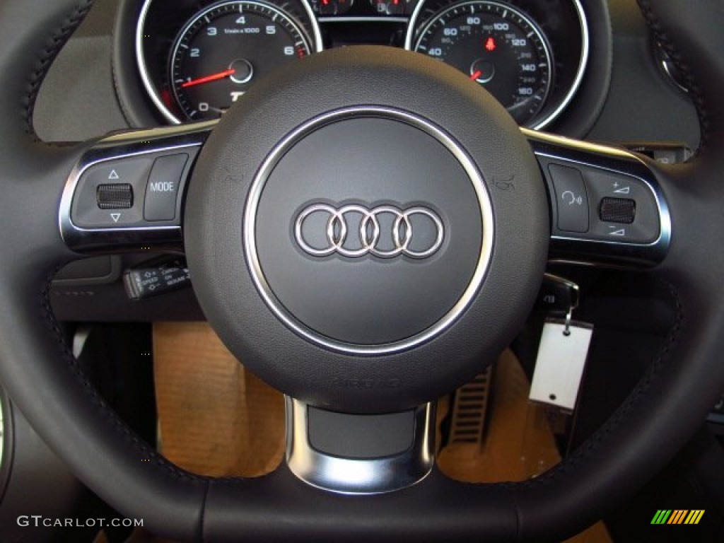 2015 Audi TT 2.0T quattro Coupe Steering Wheel Photos