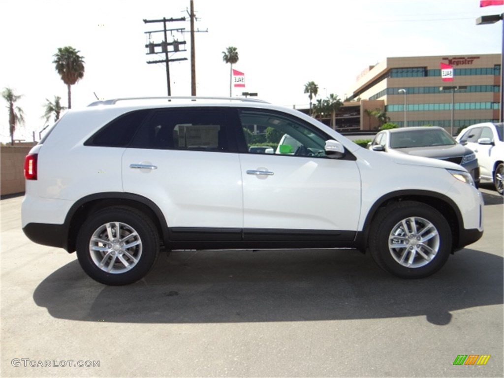 2015 Sorento LX V6 - Snow White Pearl / Black photo #2