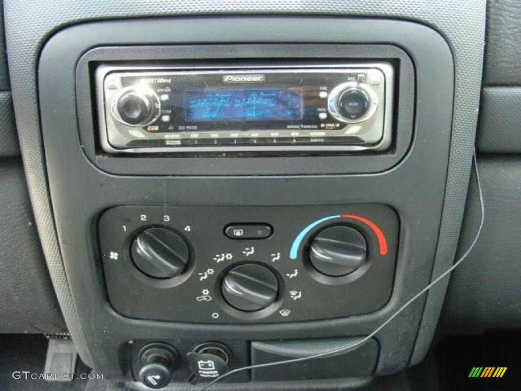 2002 Liberty Sport 4x4 - Steel Blue Pearlcoat / Dark Slate Gray photo #13
