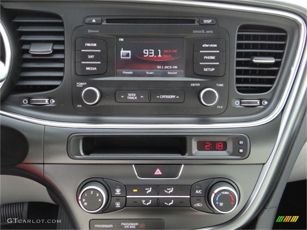 2014 Kia Optima LX Controls Photo #91701800