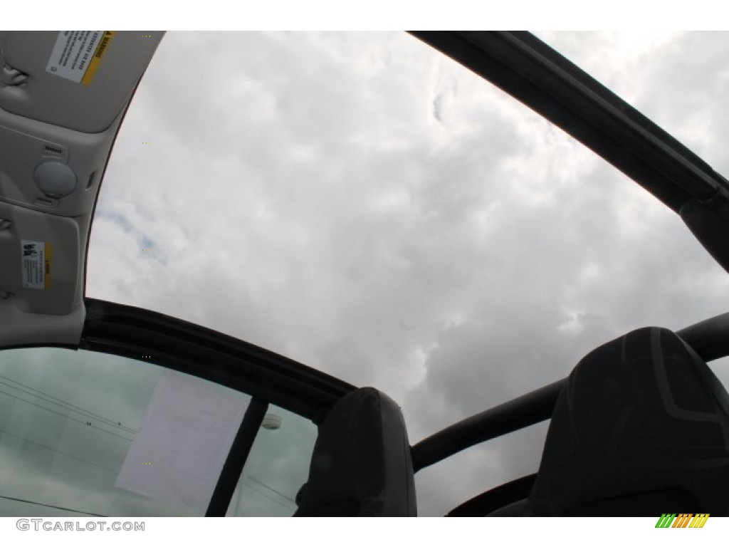 2010 Smart fortwo passion cabriolet Sunroof Photos