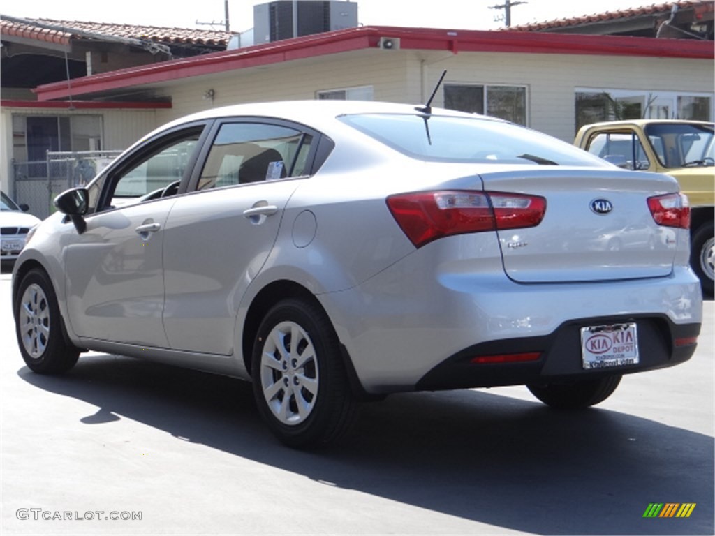 2014 Rio LX - Bright Silver / Black photo #4
