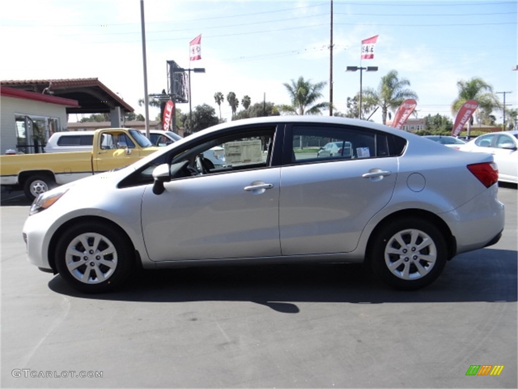 2014 Rio LX - Bright Silver / Black photo #5