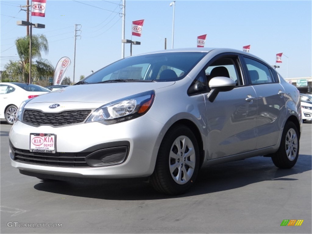 2014 Rio LX - Bright Silver / Black photo #6