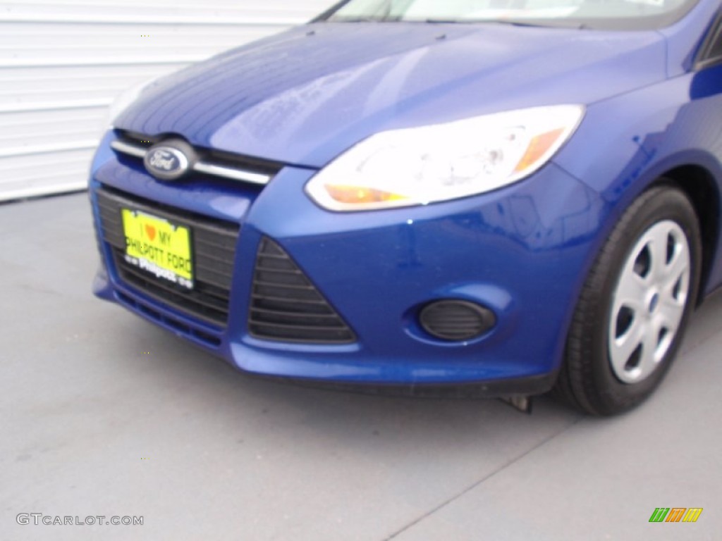 2012 Focus S Sedan - Sonic Blue Metallic / Charcoal Black photo #11