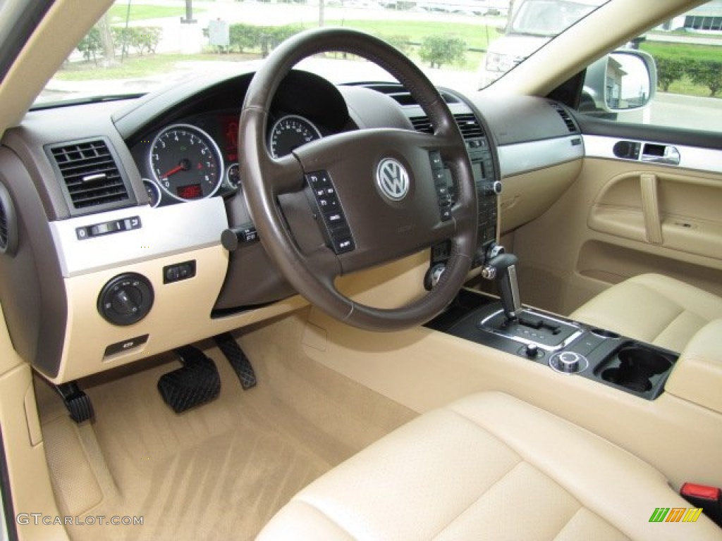 Pure Beige Interior 2008 Volkswagen Touareg 2 VR6 Photo #91713586