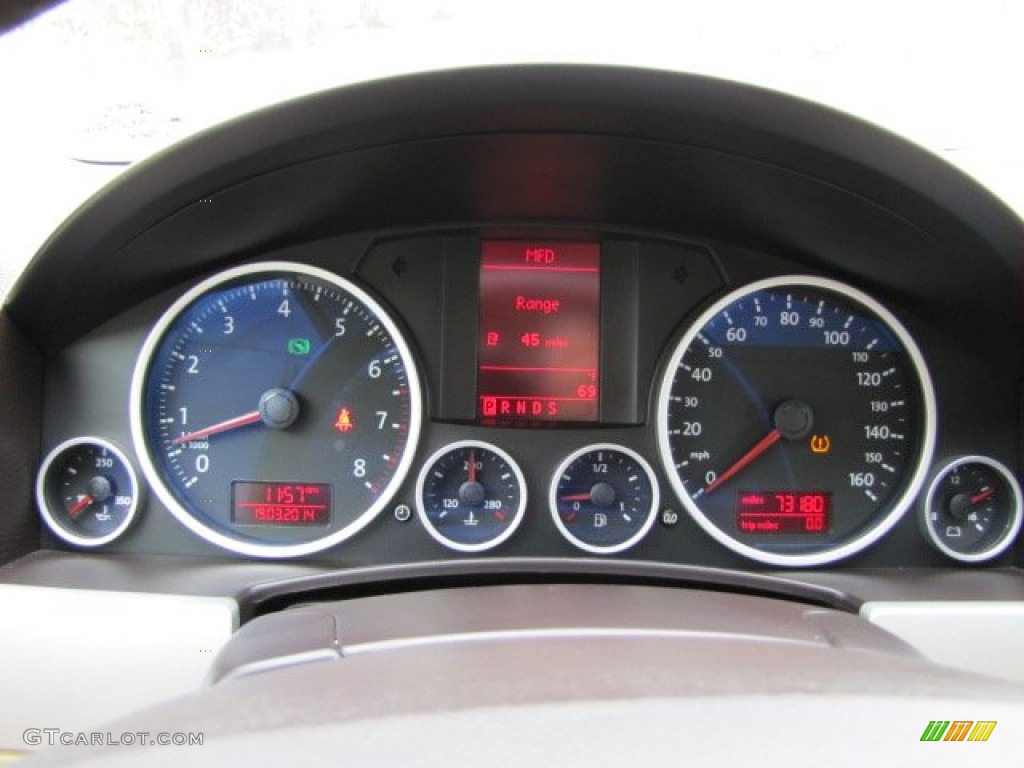 2008 Volkswagen Touareg 2 VR6 Gauges Photo #91713658