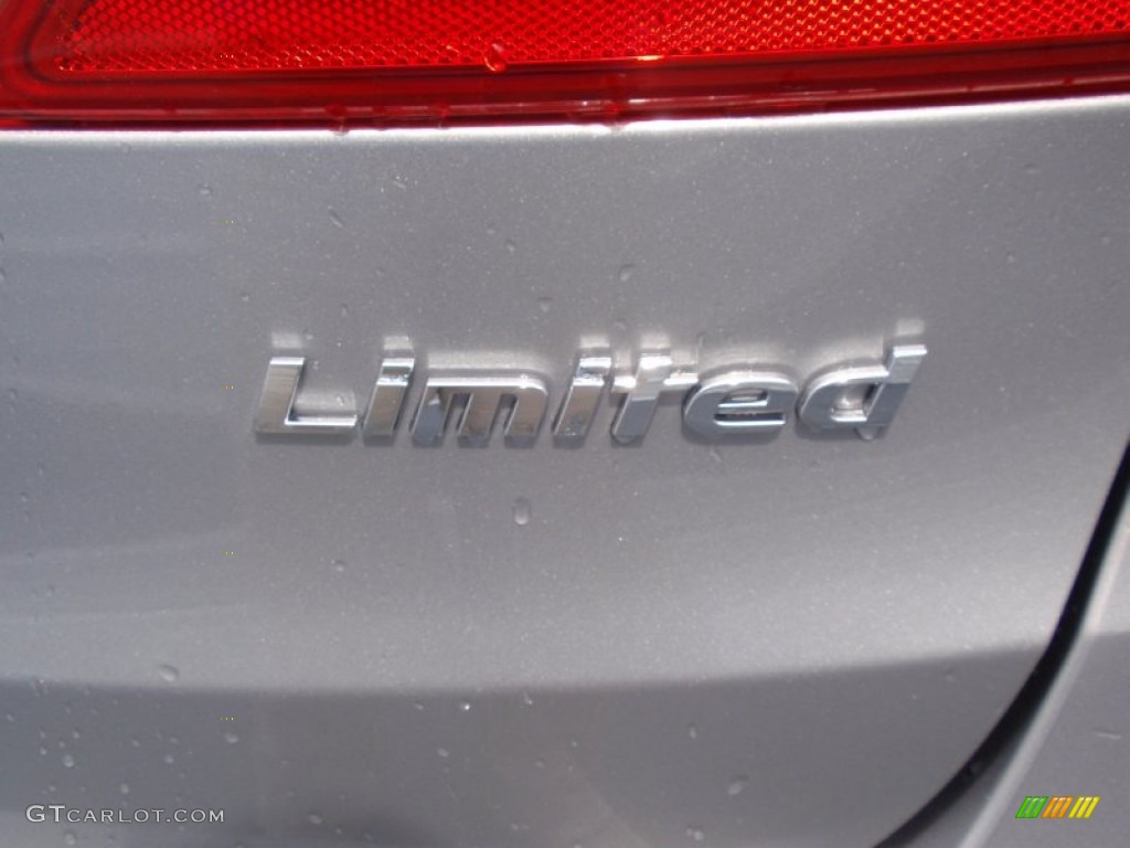 2014 Hyundai Santa Fe Limited Marks and Logos Photo #91715842
