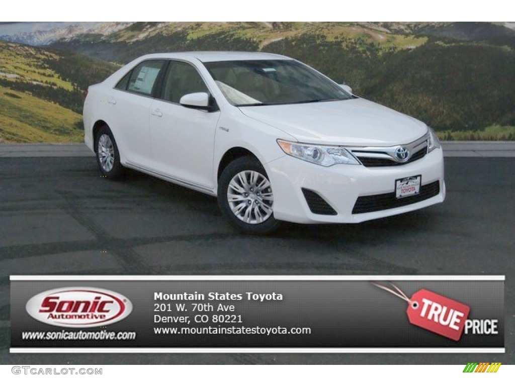 2014 Camry Hybrid LE - Super White / Ivory photo #1