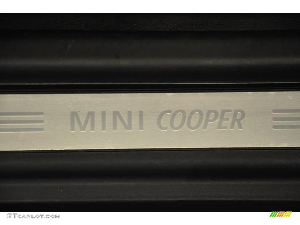 2009 Cooper Hardtop - British Racing Green Metallic / Punch Carbon Black Leather photo #8