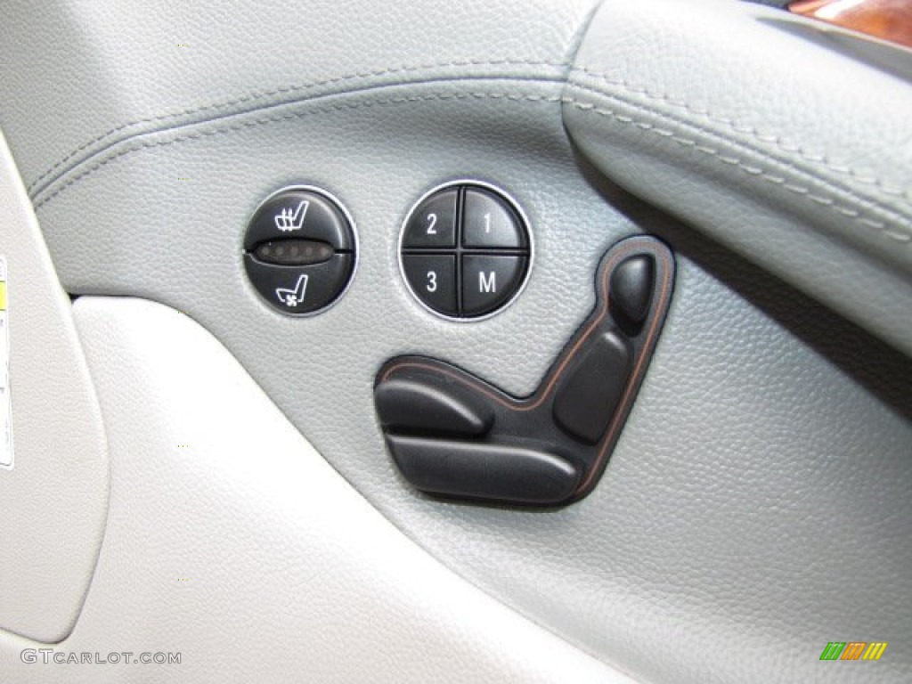 2004 Mercedes-Benz SL 500 Roadster Controls Photos
