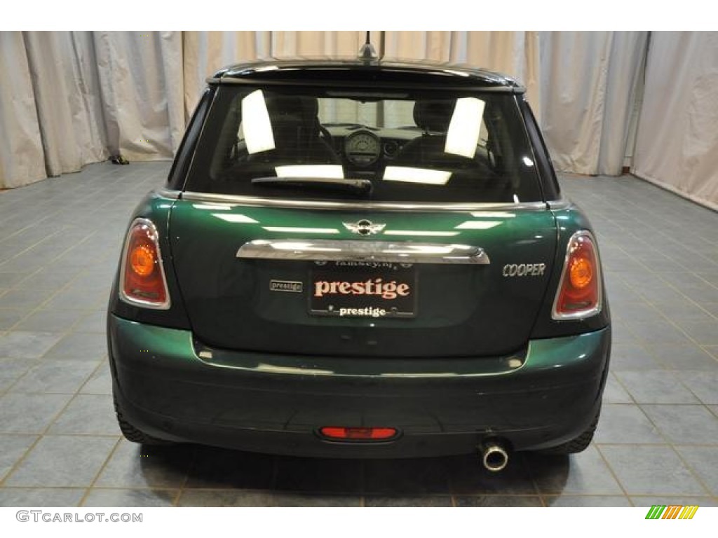 2009 Cooper Hardtop - British Racing Green Metallic / Punch Carbon Black Leather photo #21