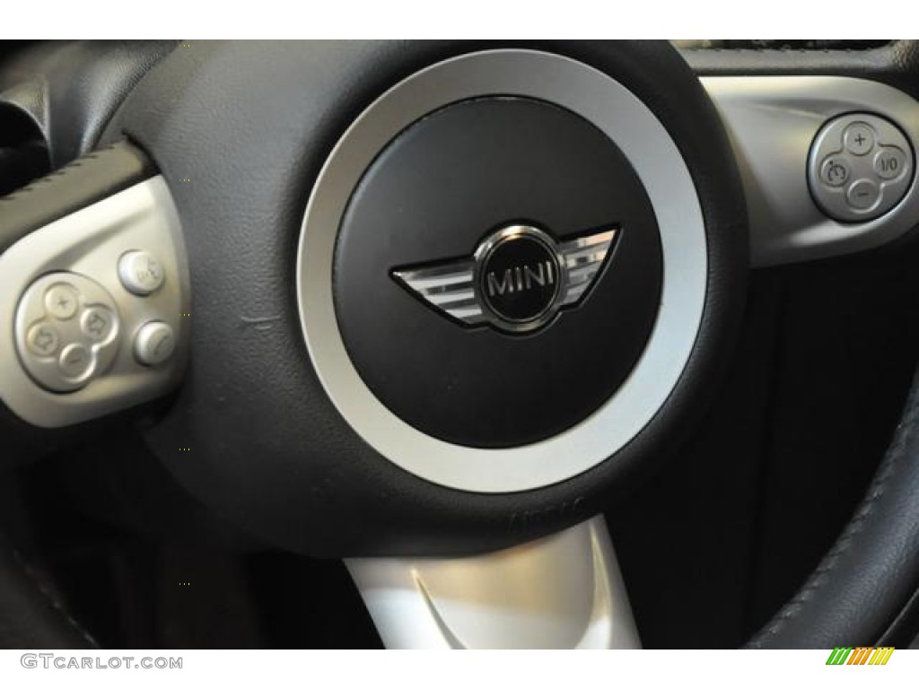 2009 Cooper Hardtop - British Racing Green Metallic / Punch Carbon Black Leather photo #28