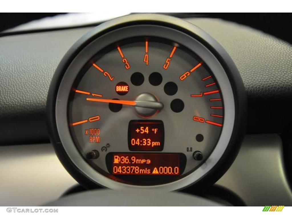 2009 Cooper Hardtop - British Racing Green Metallic / Punch Carbon Black Leather photo #30