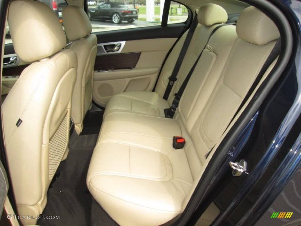 2014 Jaguar XF 2.0T Rear Seat Photo #91717621