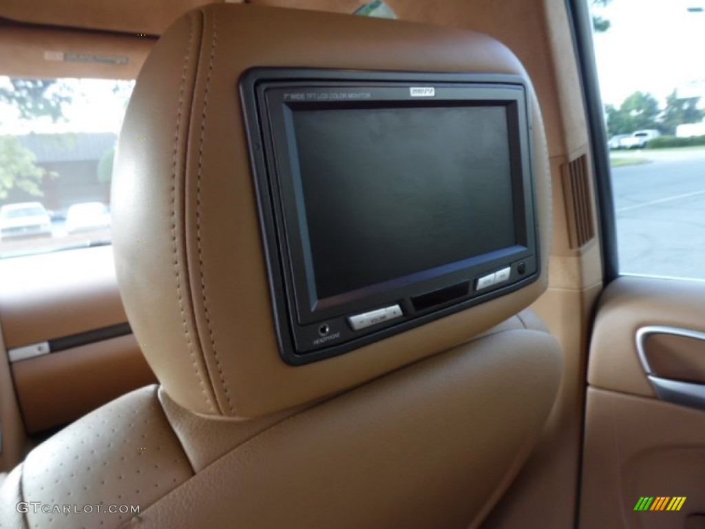 2006 Porsche Cayenne Turbo S Entertainment System Photo #91719655