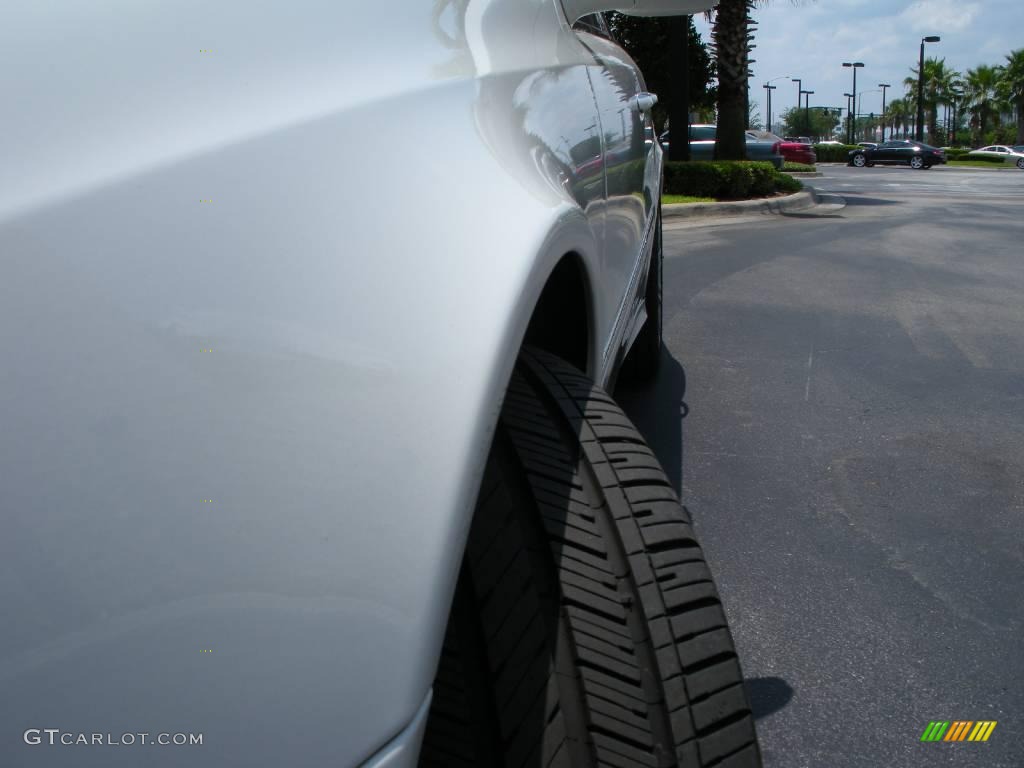 2008 E 350 Sedan - Arctic White / Ash photo #10