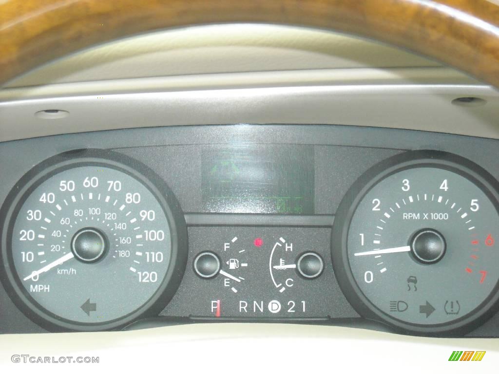 2006 Grand Marquis LS - Light Tundra Metallic / Light Camel photo #22