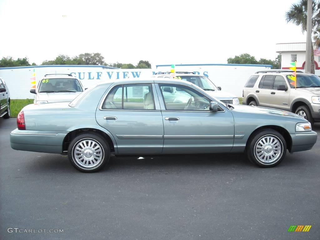 2006 Grand Marquis LS - Light Tundra Metallic / Light Camel photo #27