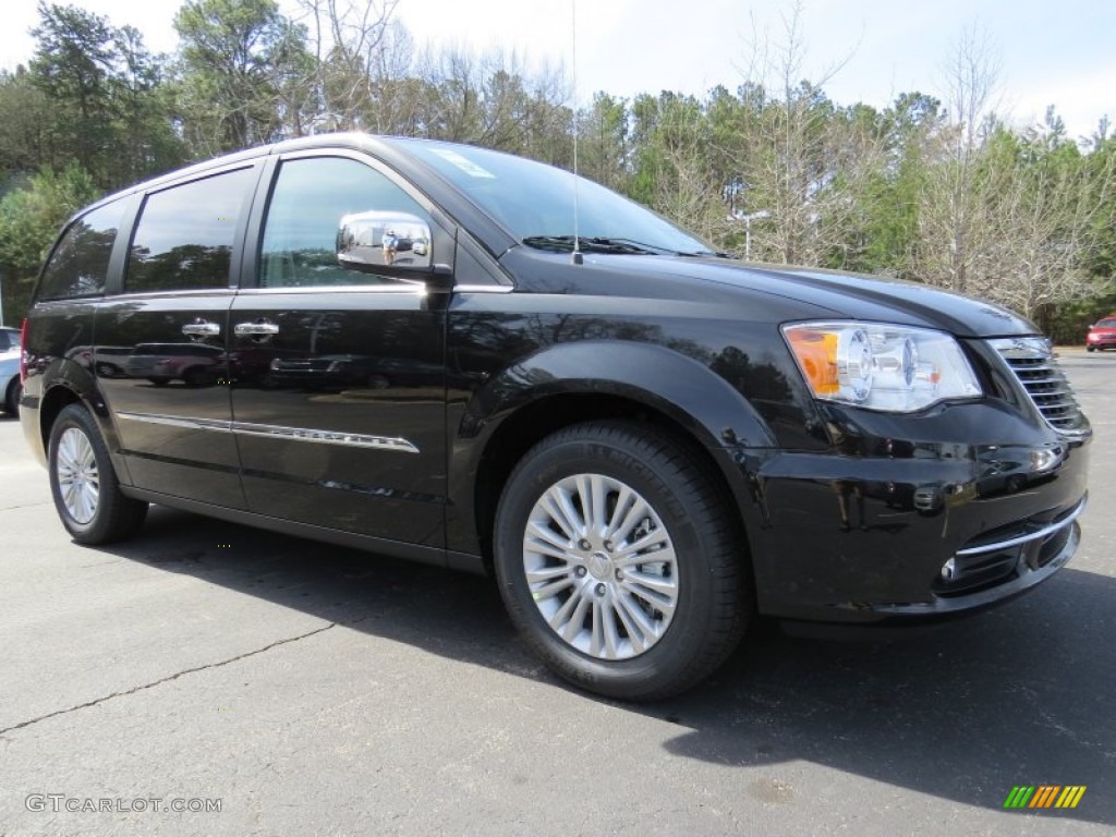 2014 Town & Country Limited - Brilliant Black Crystal Pearl / Black/Light Graystone photo #4
