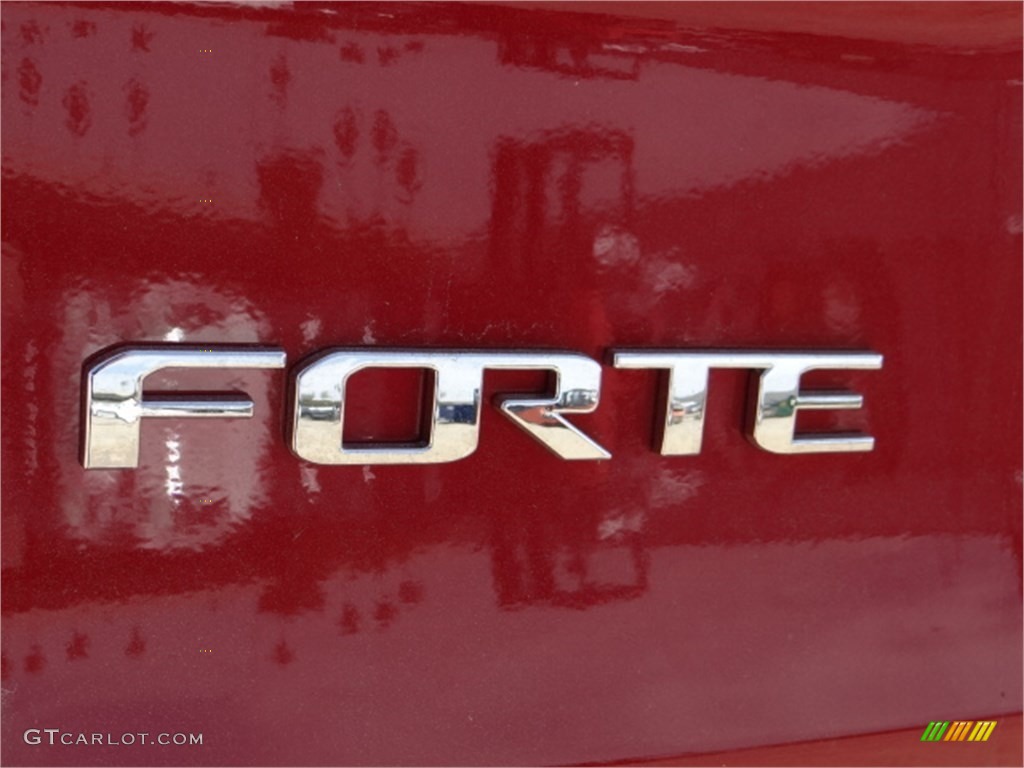 2014 Forte LX - Crimson Red / Gray photo #8