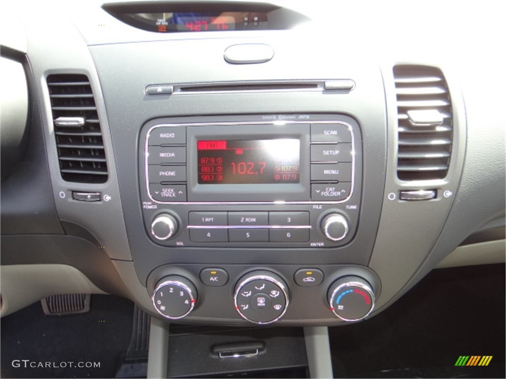 2014 Forte LX - Crimson Red / Gray photo #12