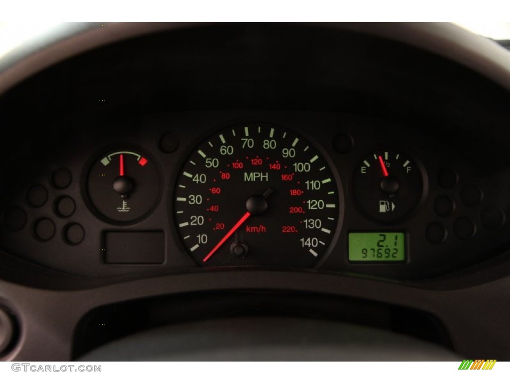 2007 Focus ZX4 SE Sedan - Kiwi Green Metallic / Charcoal/Light Flint photo #7