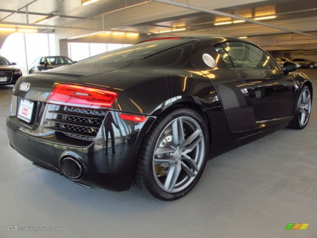 2014 R8 Coupe V8 - Panther Black Crystal / Black photo #2