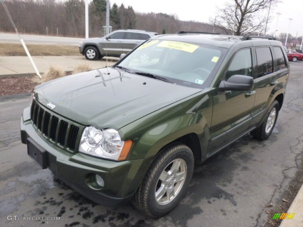 2007 Grand Cherokee Laredo 4x4 - Jeep Green Metallic / Medium Slate Gray photo #4