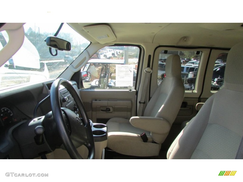 2013 E Series Van E350 XLT Passenger - Pueblo Gold Metallic / Medium Pebble photo #19