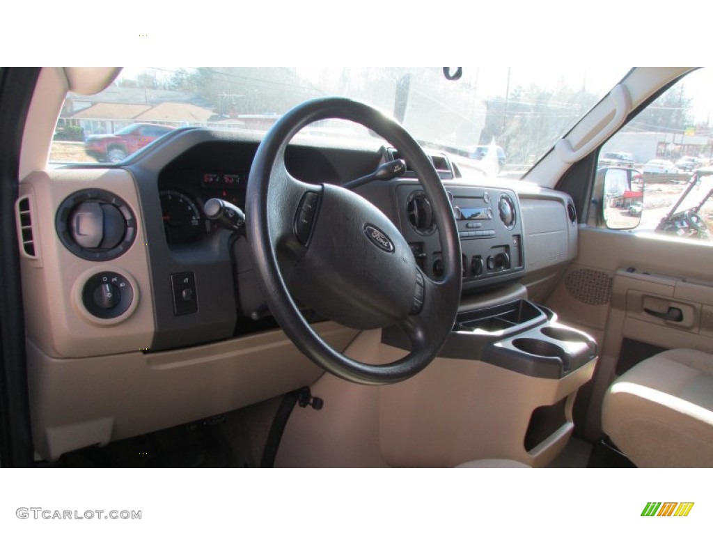 2013 E Series Van E350 XLT Passenger - Pueblo Gold Metallic / Medium Pebble photo #20