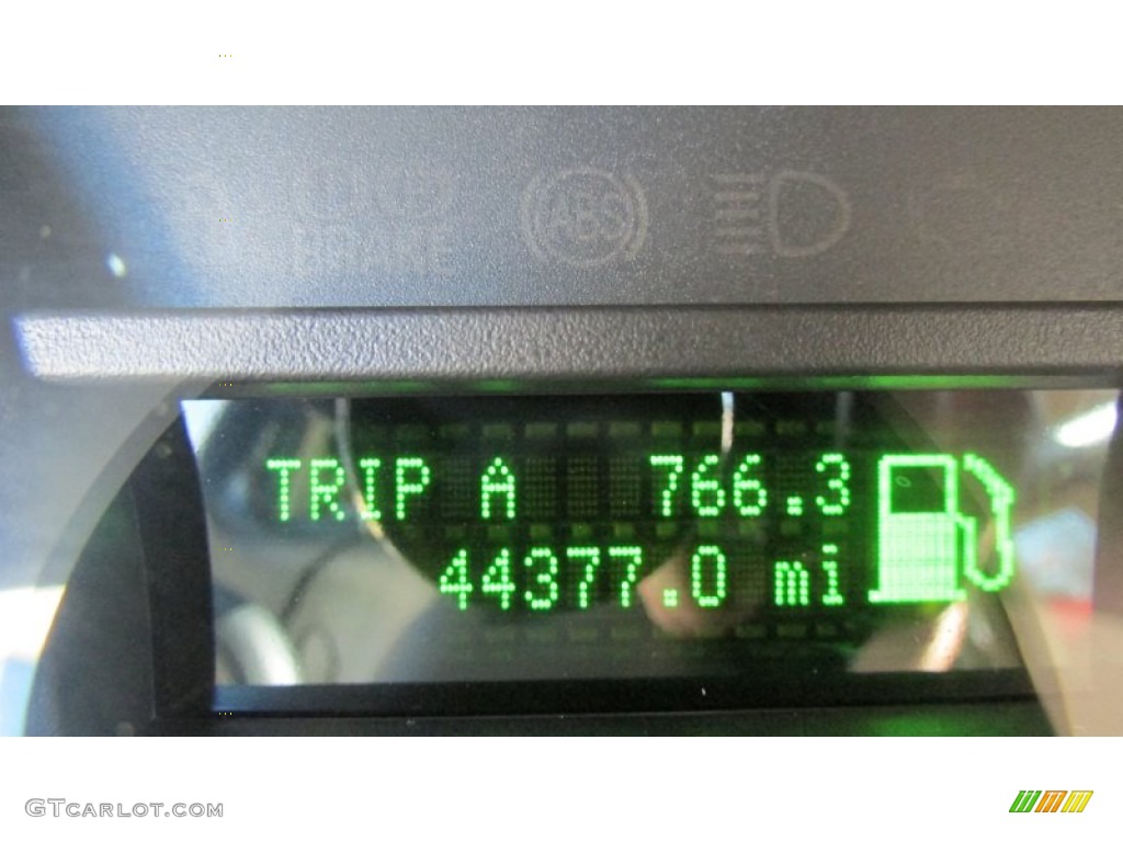 2013 E Series Van E350 XLT Passenger - Pueblo Gold Metallic / Medium Pebble photo #27