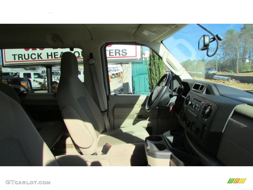 2013 E Series Van E350 XLT Passenger - Pueblo Gold Metallic / Medium Pebble photo #40