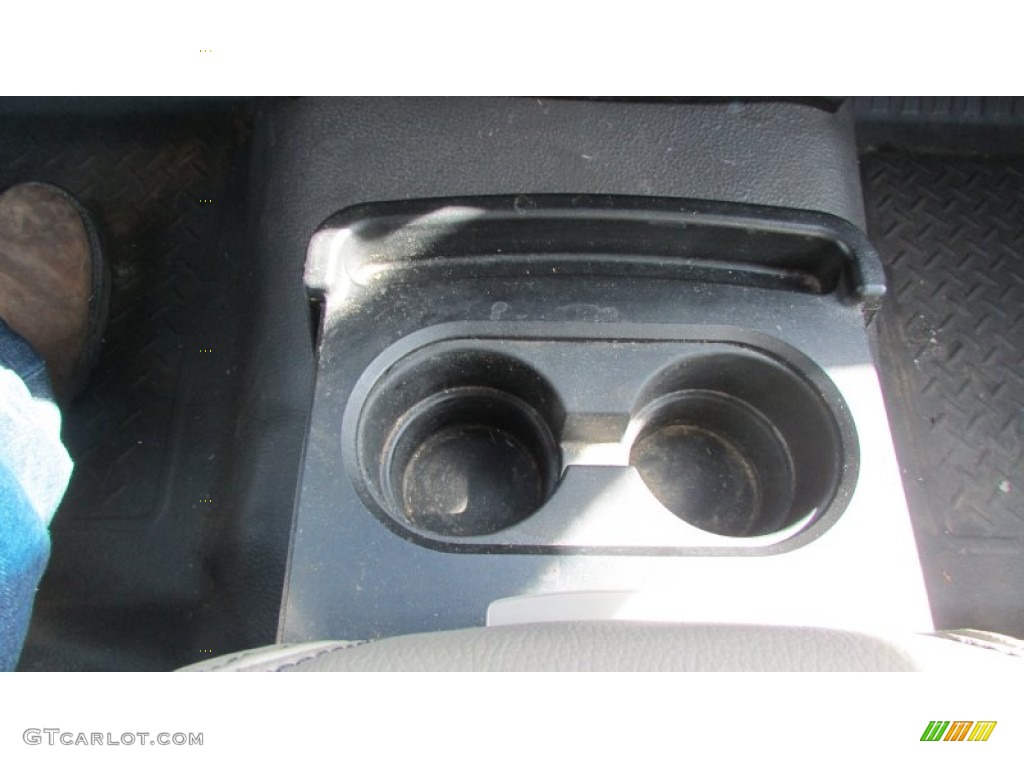 2010 F150 XL Regular Cab - Fleet Green / Medium Stone photo #28