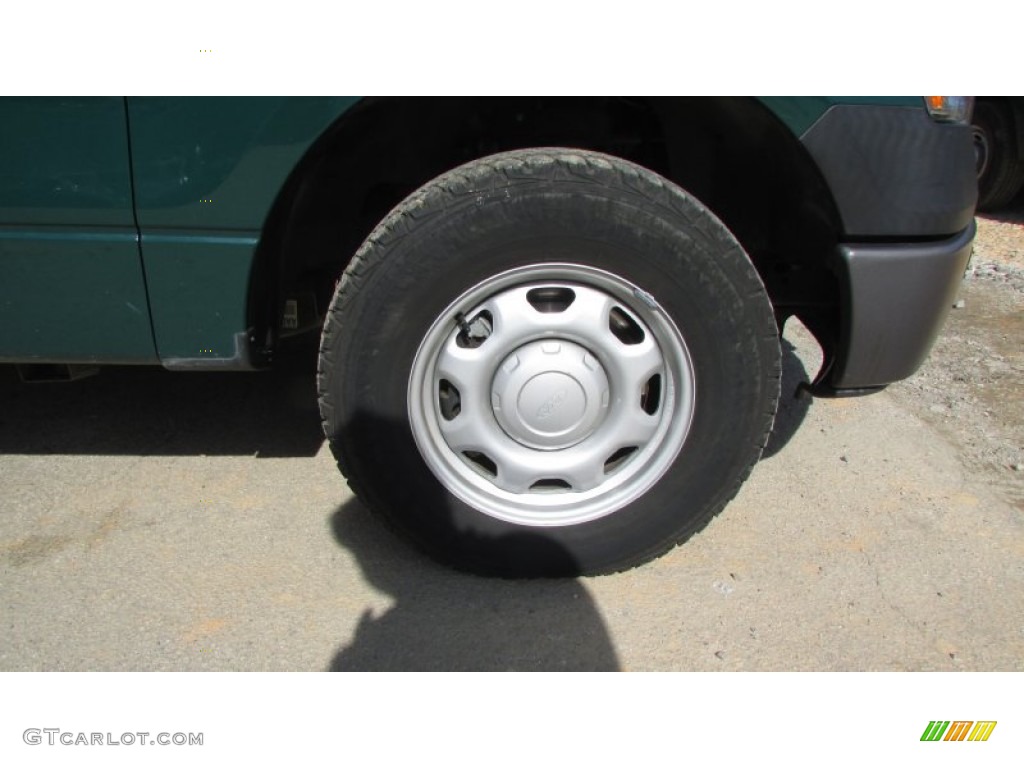 2010 F150 XL Regular Cab - Fleet Green / Medium Stone photo #49