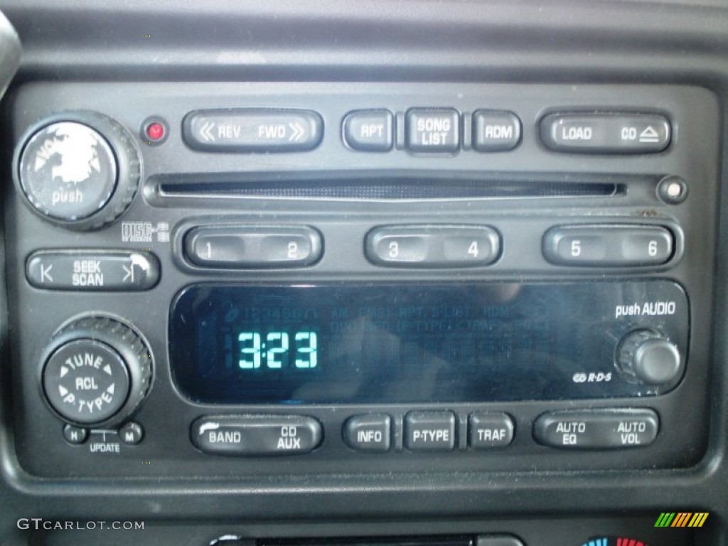 2003 Tahoe LT 4x4 - Light Pewter Metallic / Tan/Neutral photo #9