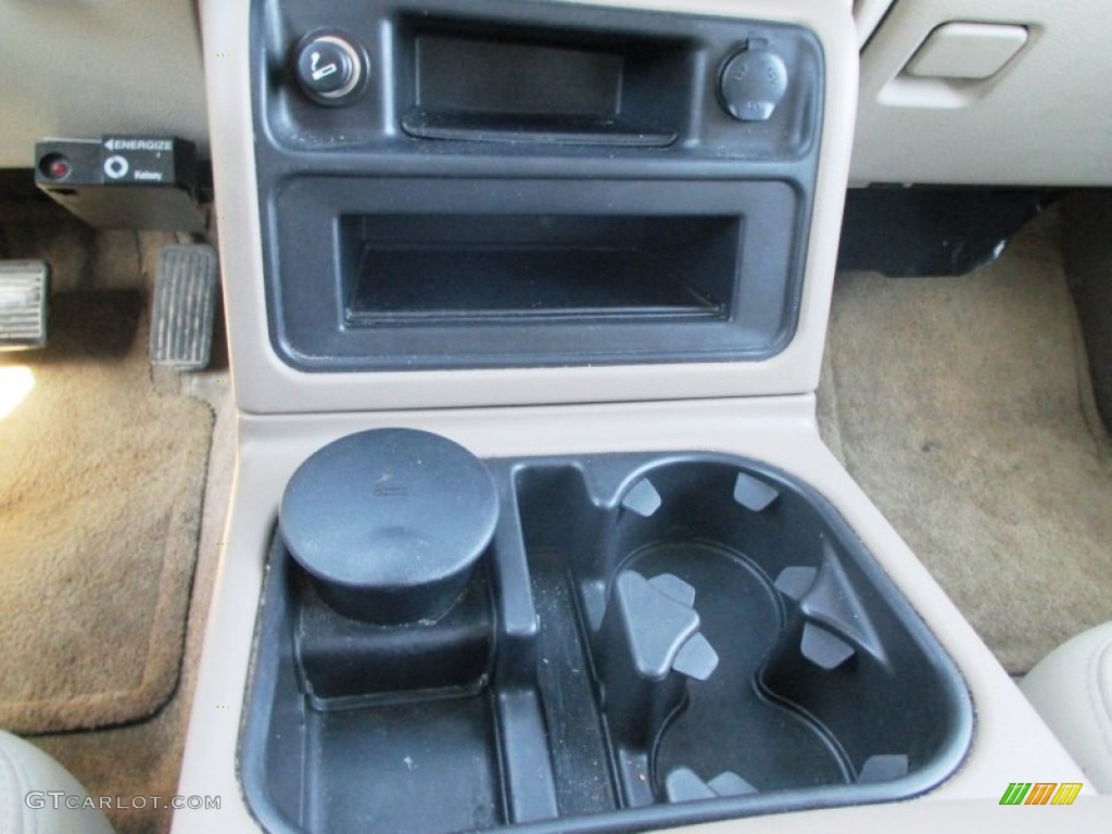 2003 Tahoe LT 4x4 - Light Pewter Metallic / Tan/Neutral photo #10